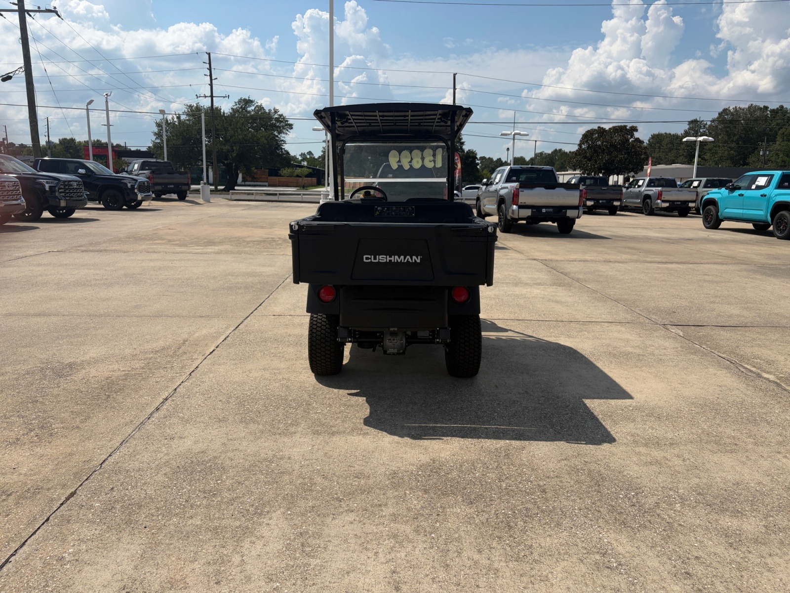 2025 Cushman Hauler photo 4