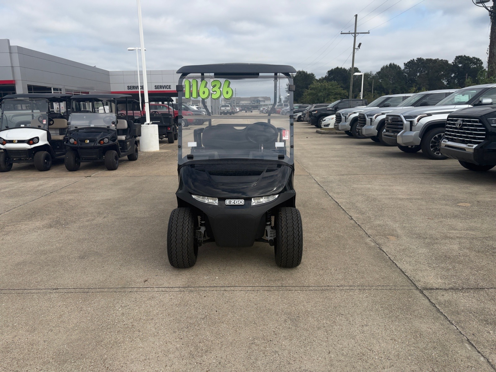 2026 EZGO RXV photo 8