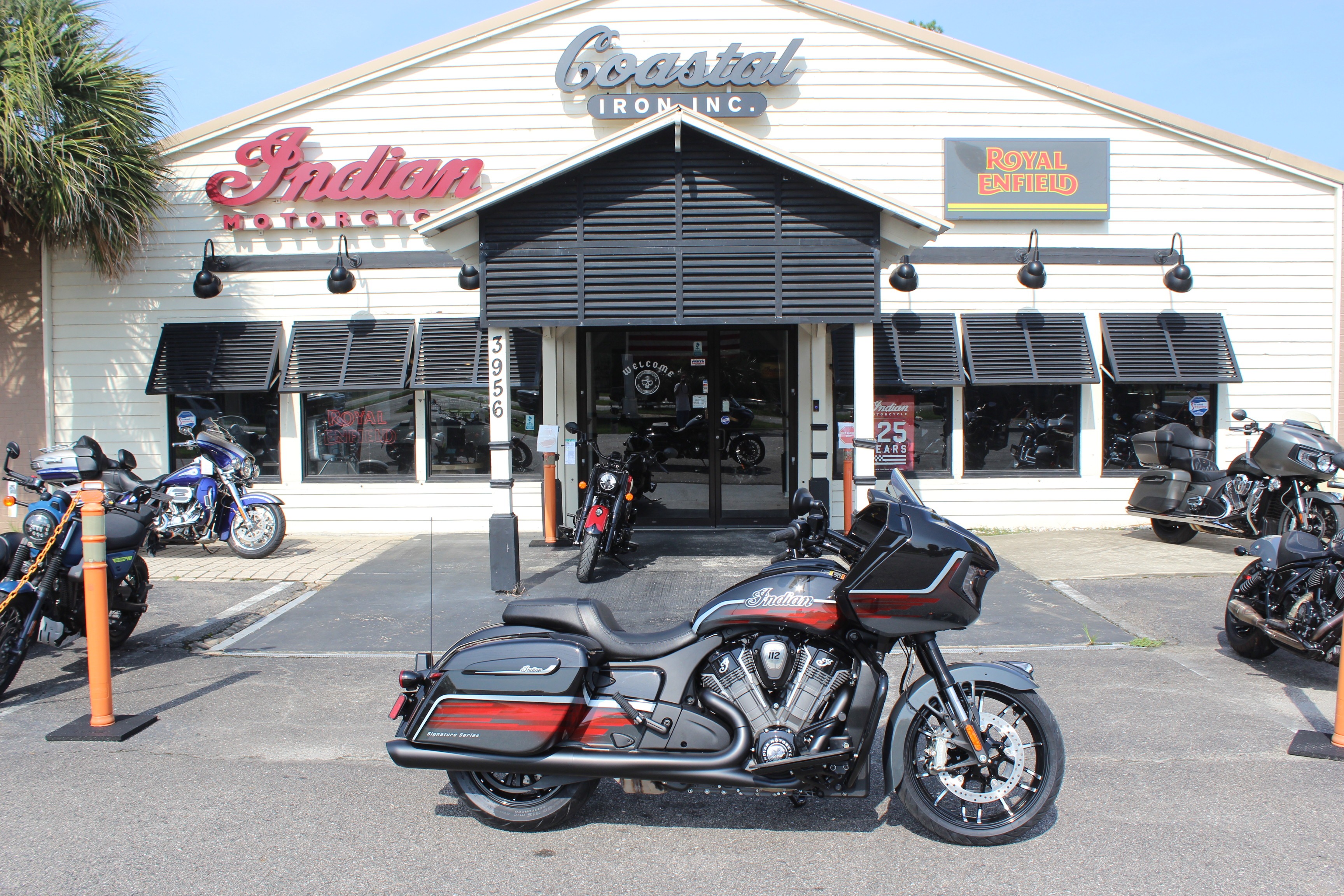 2026  Challenger® Dark Horse® Signature Series 2