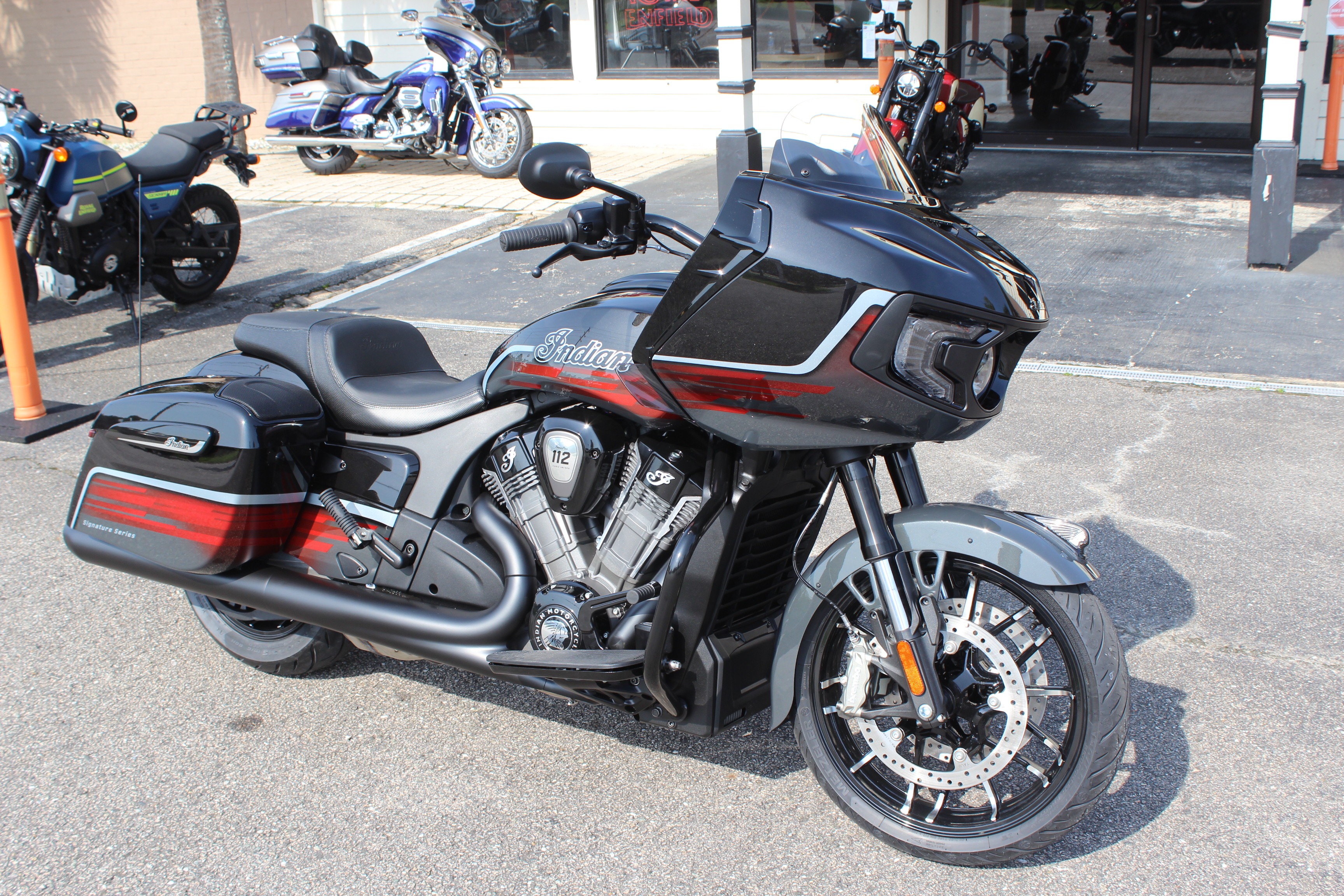 2026  Challenger® Dark Horse® Signature Series 5