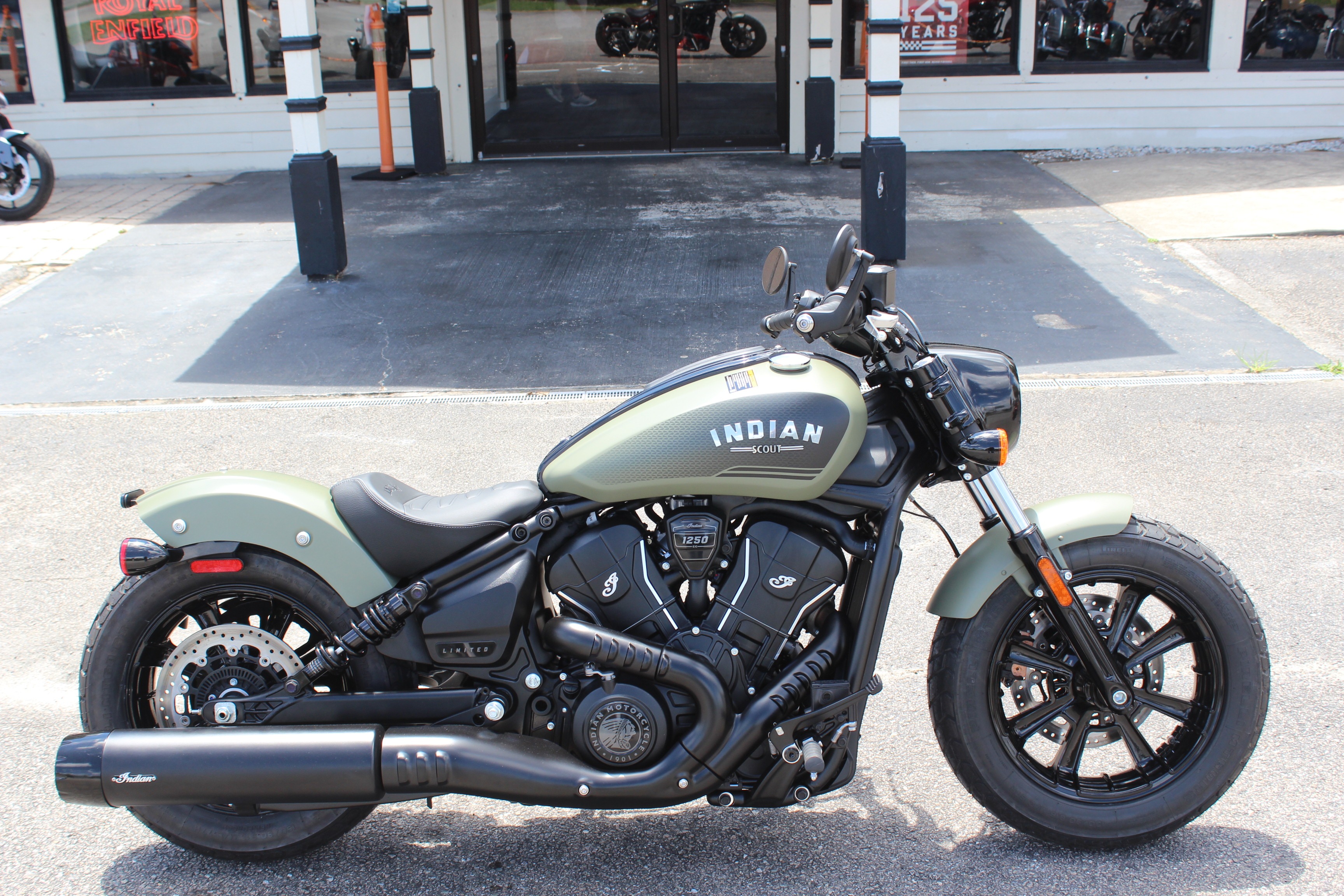 2026 Indian Motorcycle Scout® Bobber Limited +Tech