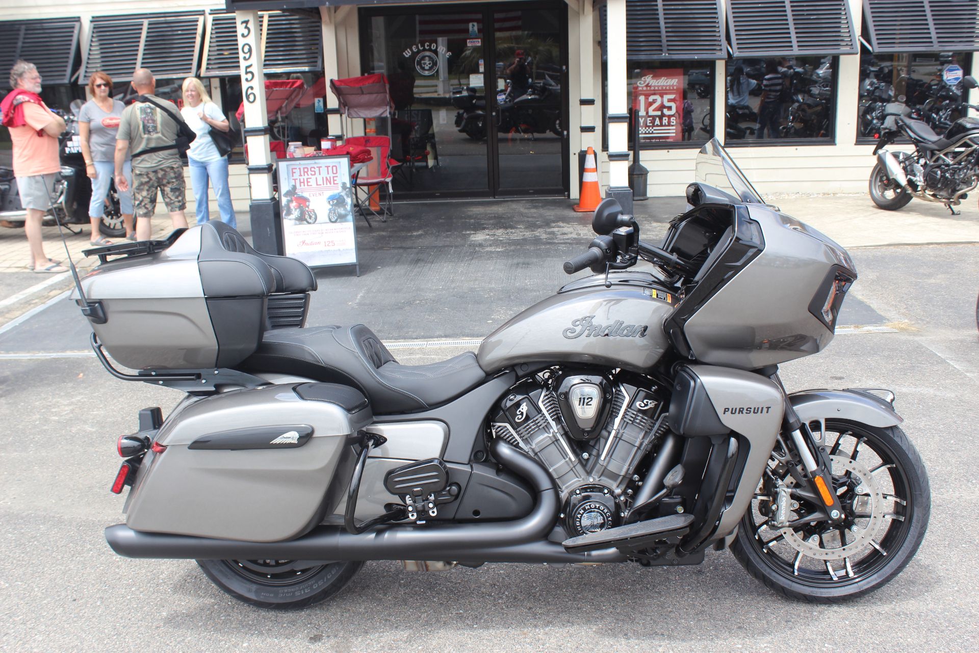2026 Indian Motorcycle Pursuit® Dark Horse® with 112 and Powerband Audio Package