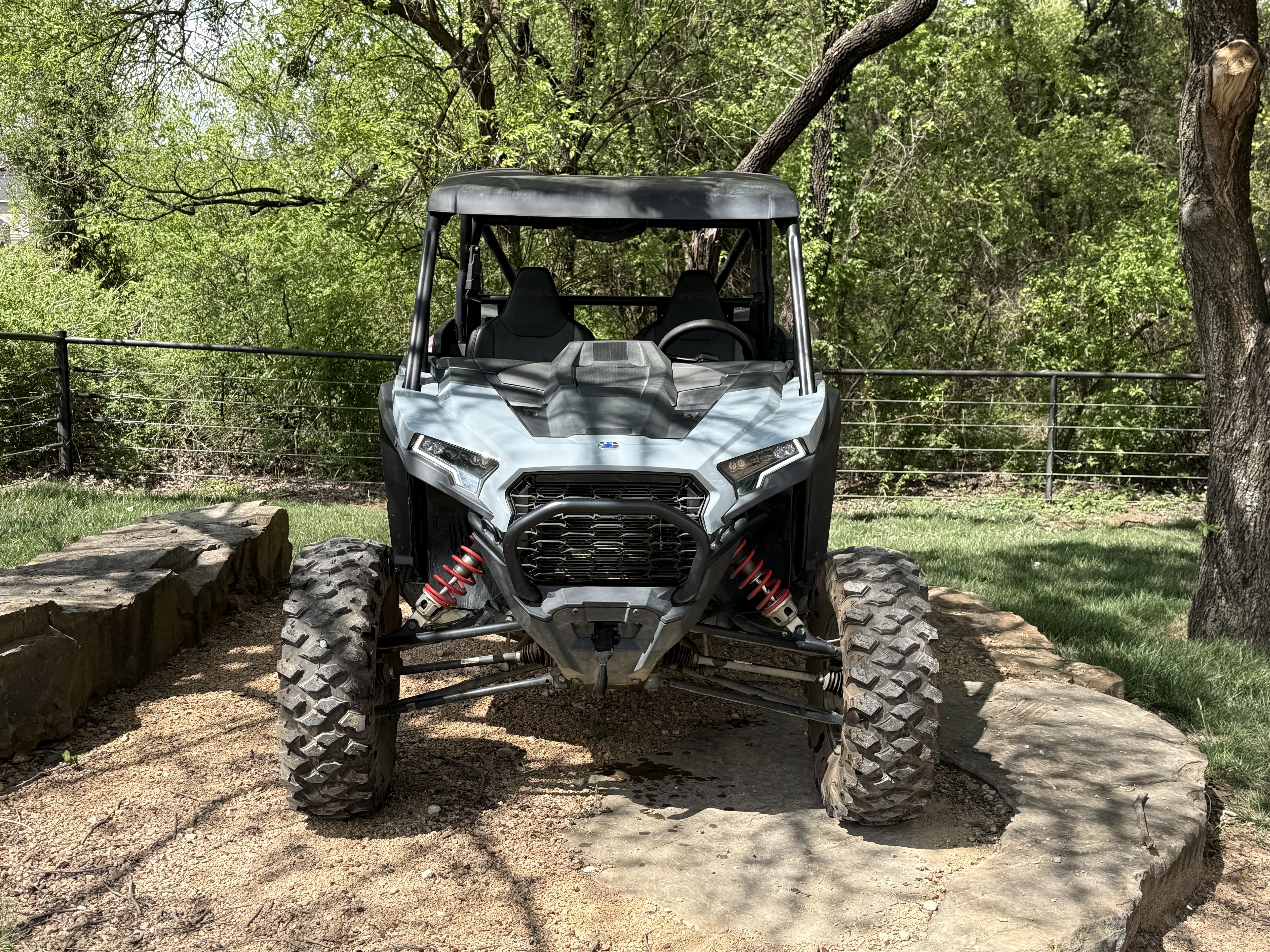 2025 Polaris RZR photo 4