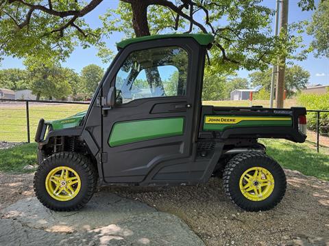 2023 John Deere XUV835R Premium Cab — photo 1 of 4