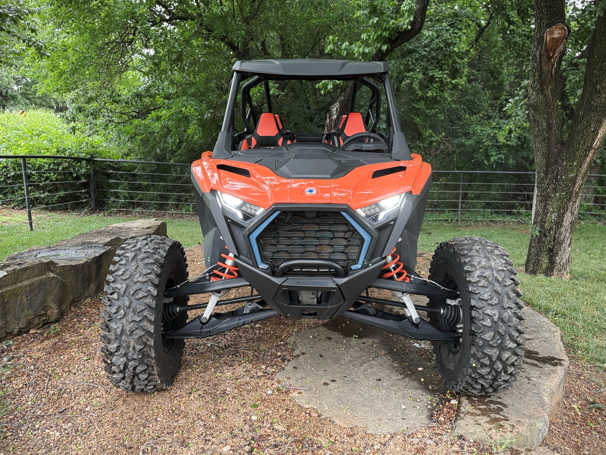 2025 Polaris RZR photo 3