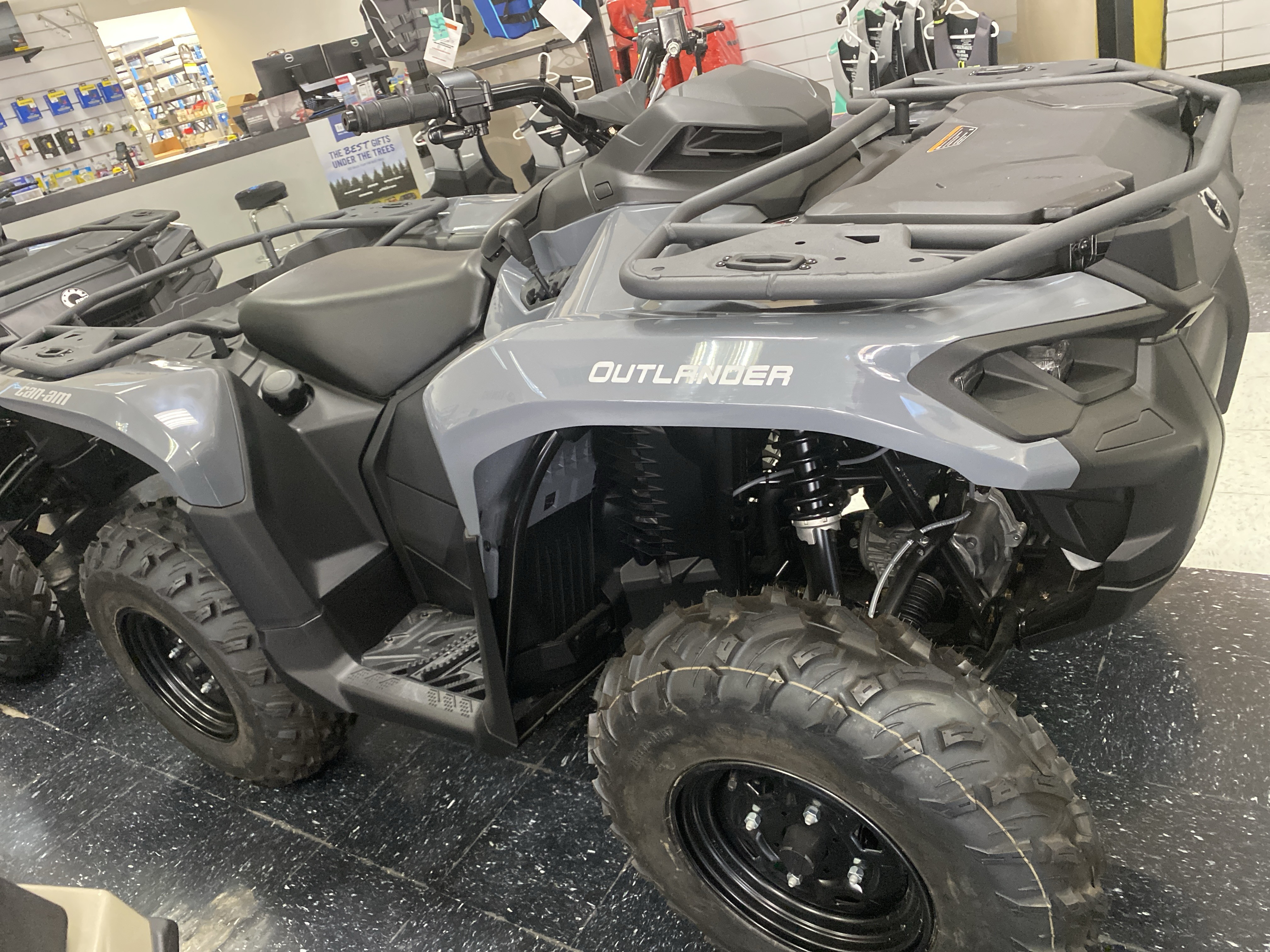 2025 Can-Am™ Outlander 700 1