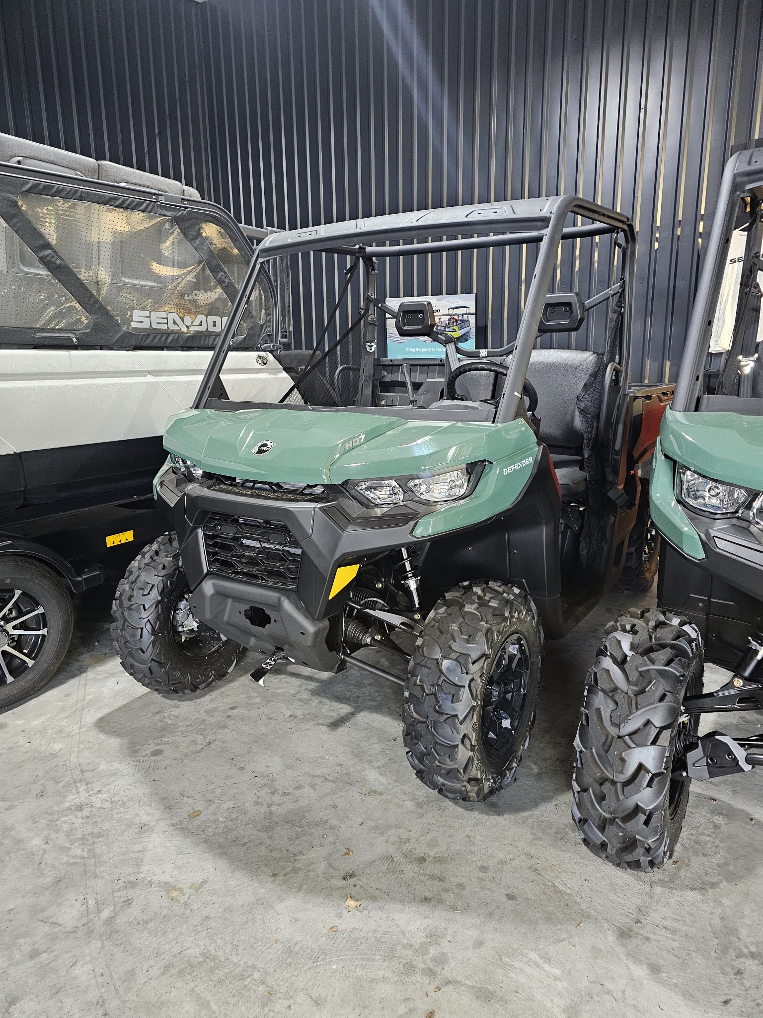 2026 Can-Am™ Defender DPS HD7 1