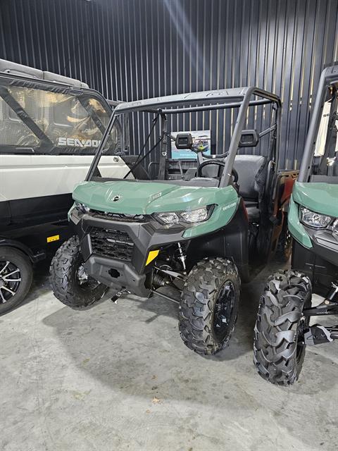 2026 Can-Am Defender DPS HD7 — photo 1 of 7