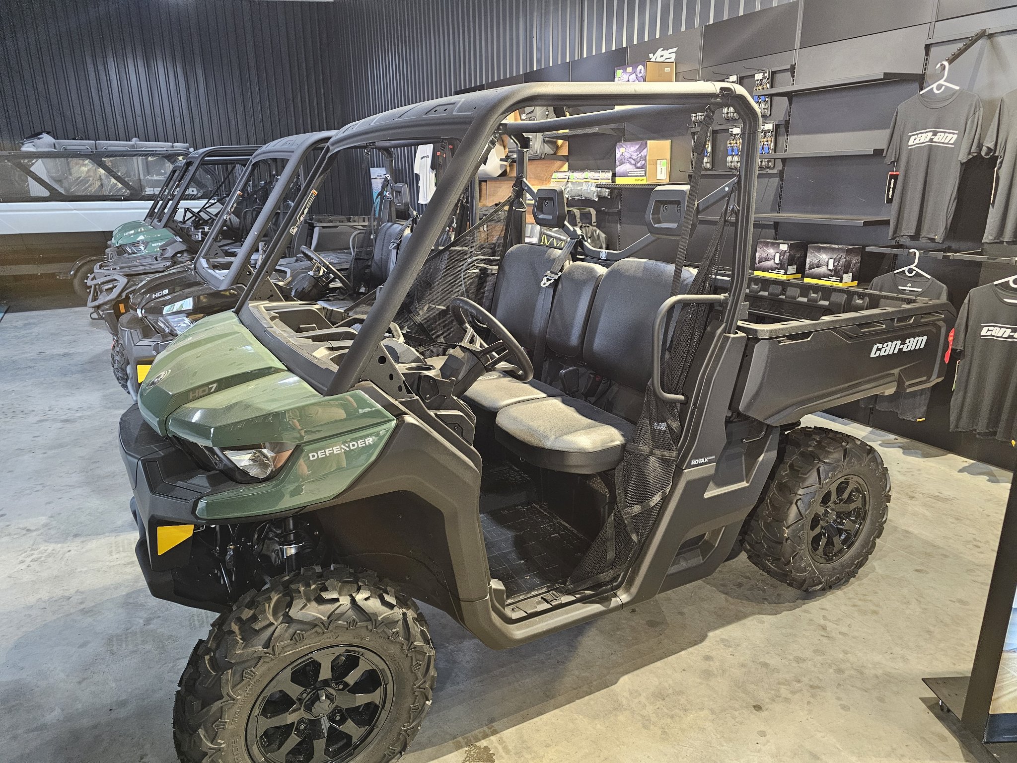 2026 Can-Am™ Defender DPS HD7 2