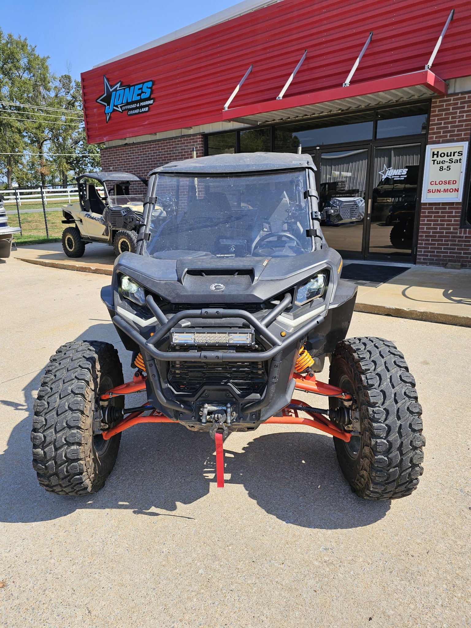 2025 Can-Am™ Commander MAX XT-P 2