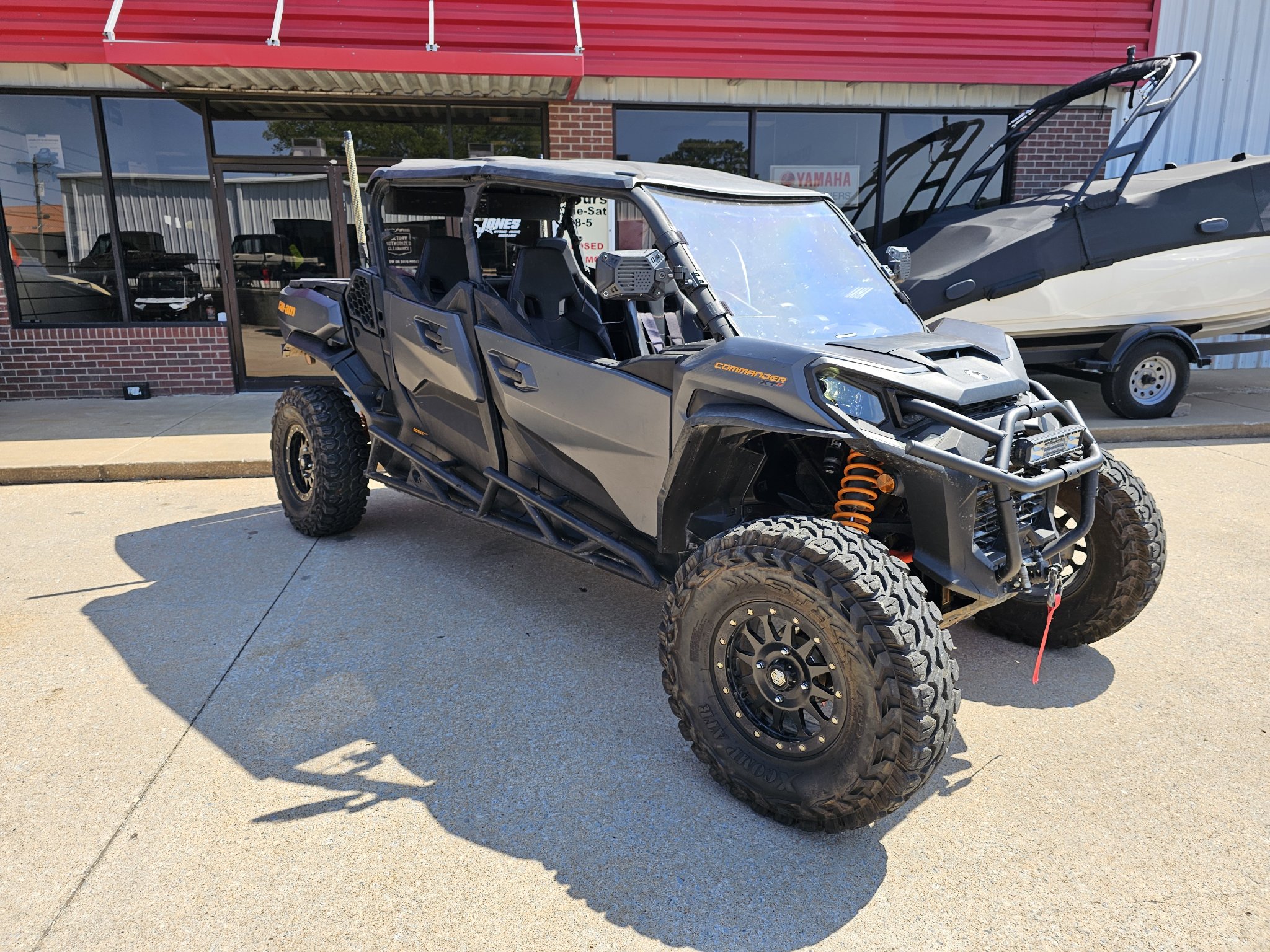 2025 Can-Am™ Commander MAX XT-P 3