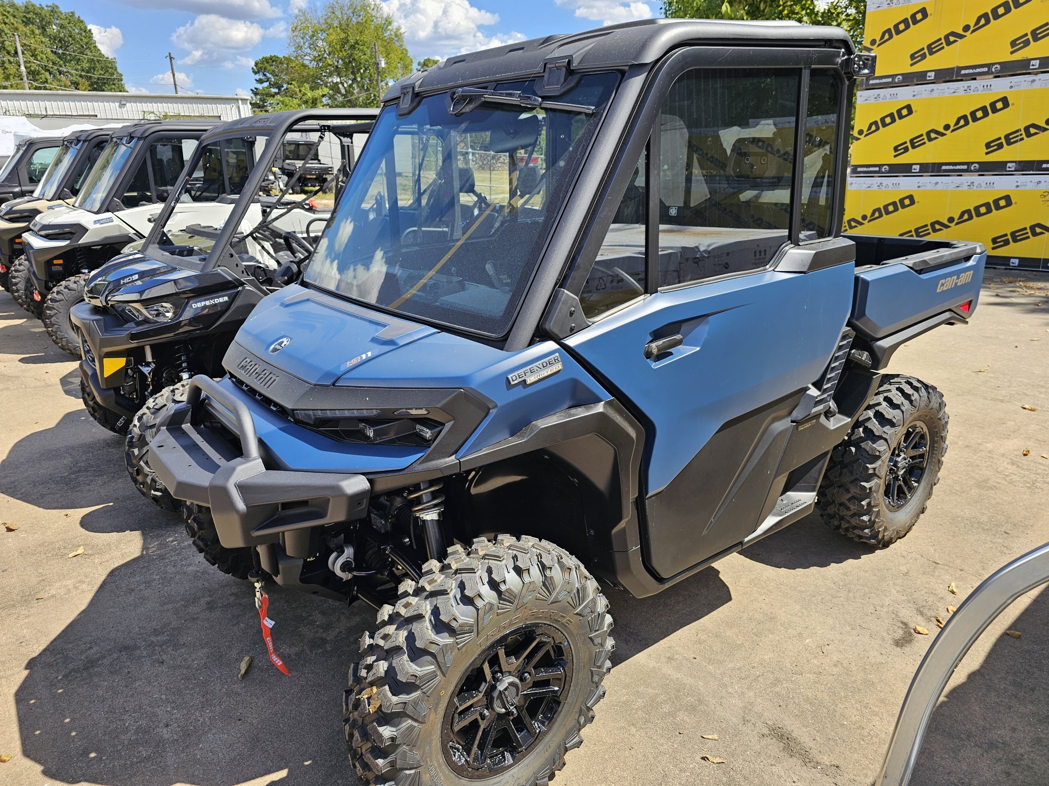 2026 Can-Am™ Defender Limited HD11 1