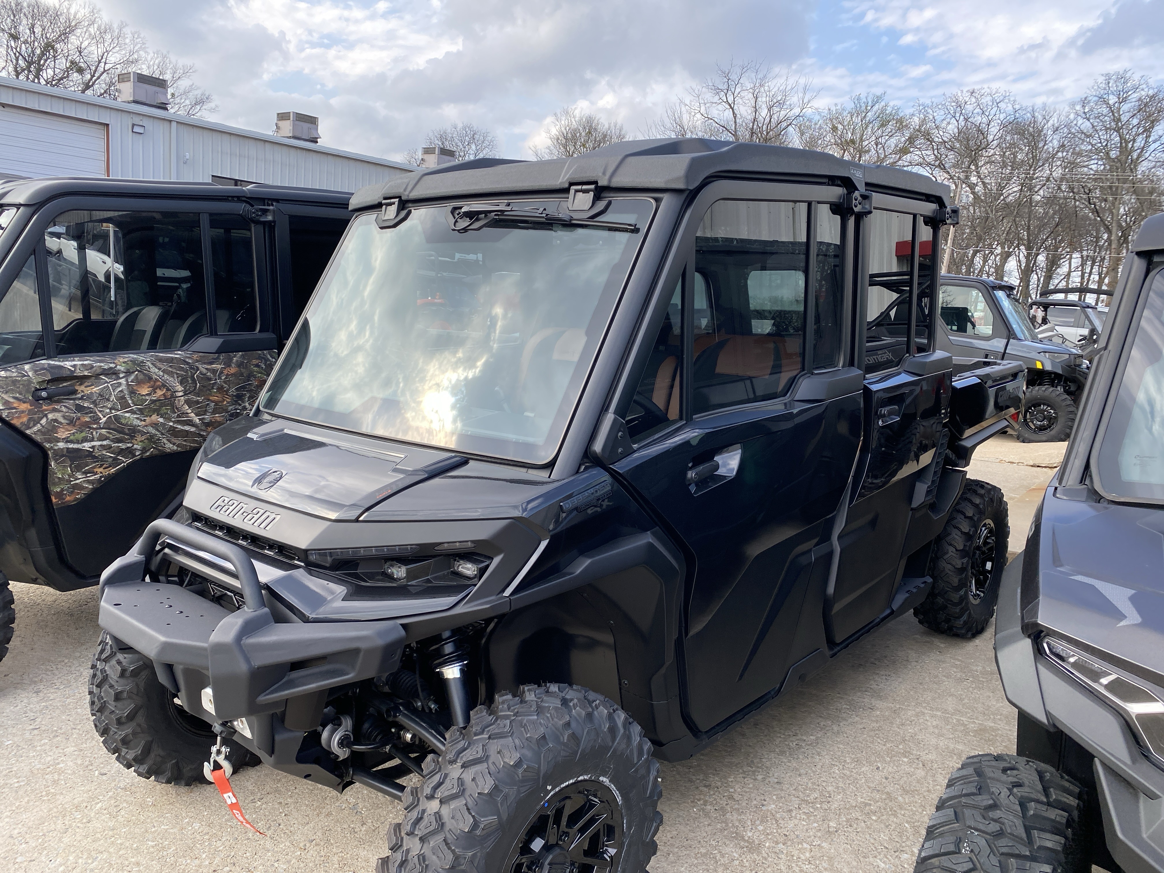 2026 Can-Am™ Defender MAX Lone Star CAB HD11 2