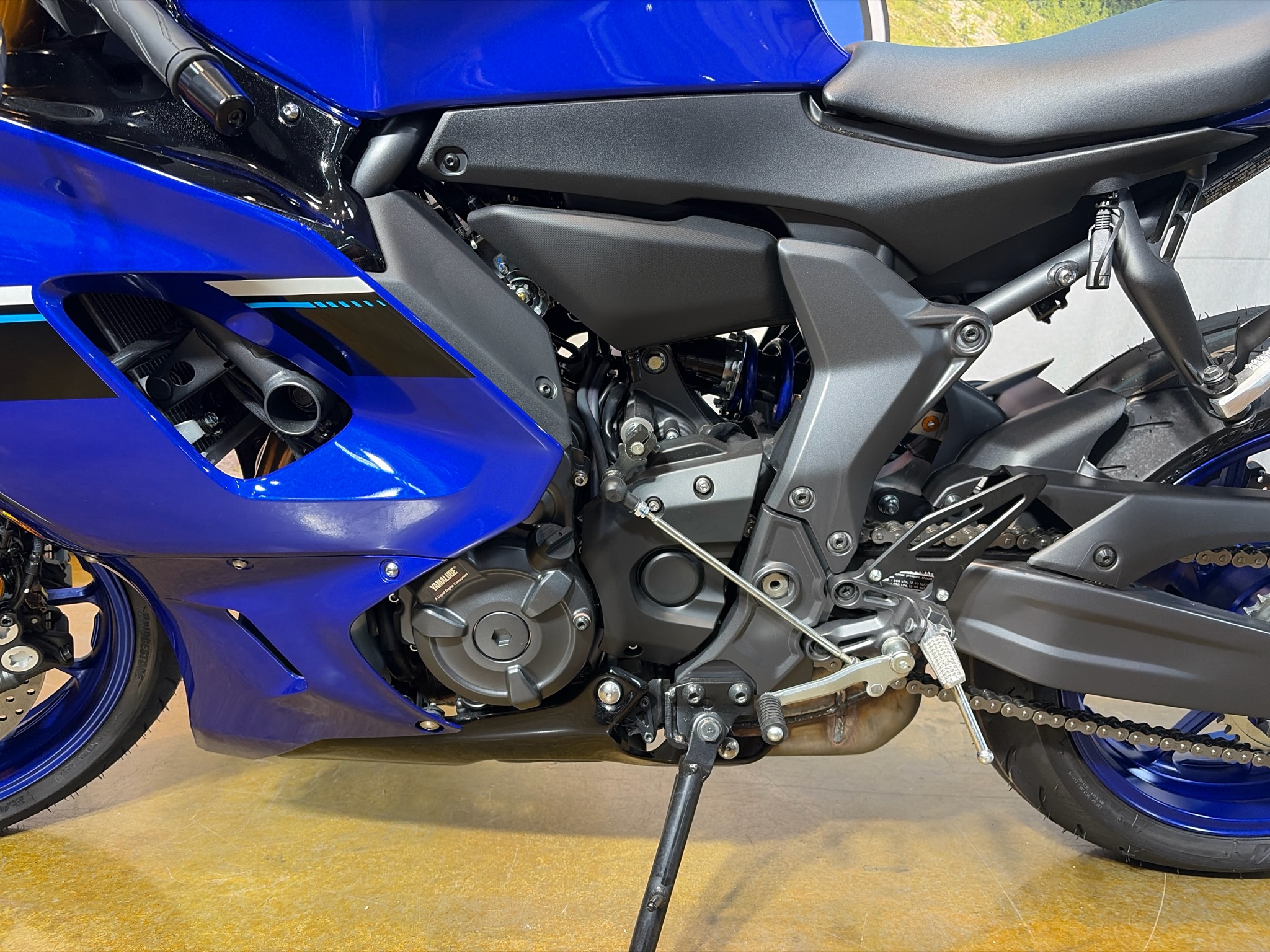 2025 Yamaha YZF-R7 11