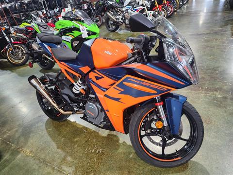 2022 KTM RC 390 — photo 1 of 13