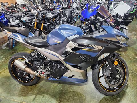 2023年モデルNinja400アッパーカウル(エボニー) 2023年モデルNinja400アッパーカウル(エボニー) - パーツ