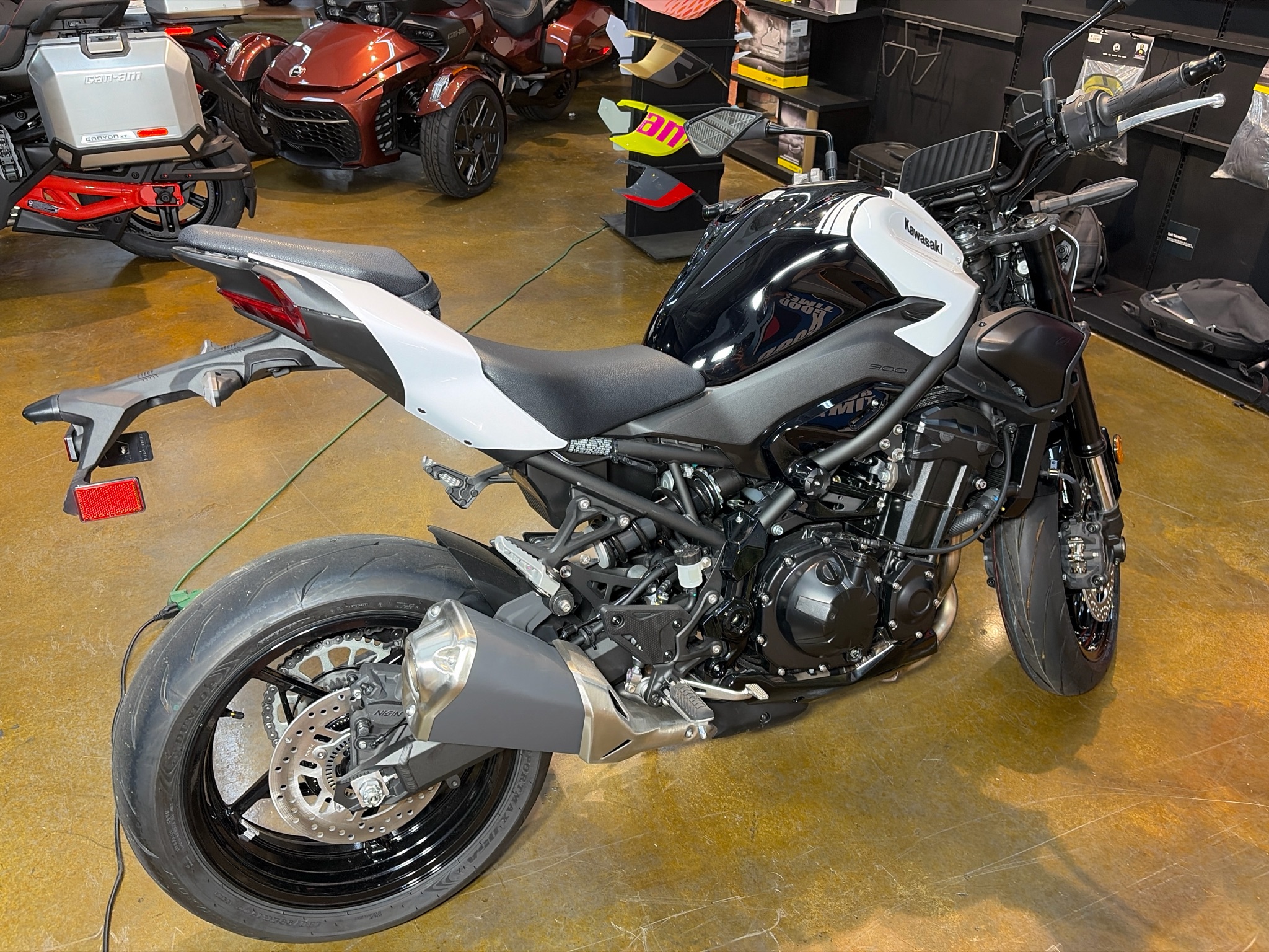 2026 Kawasaki Z900 ABS 5