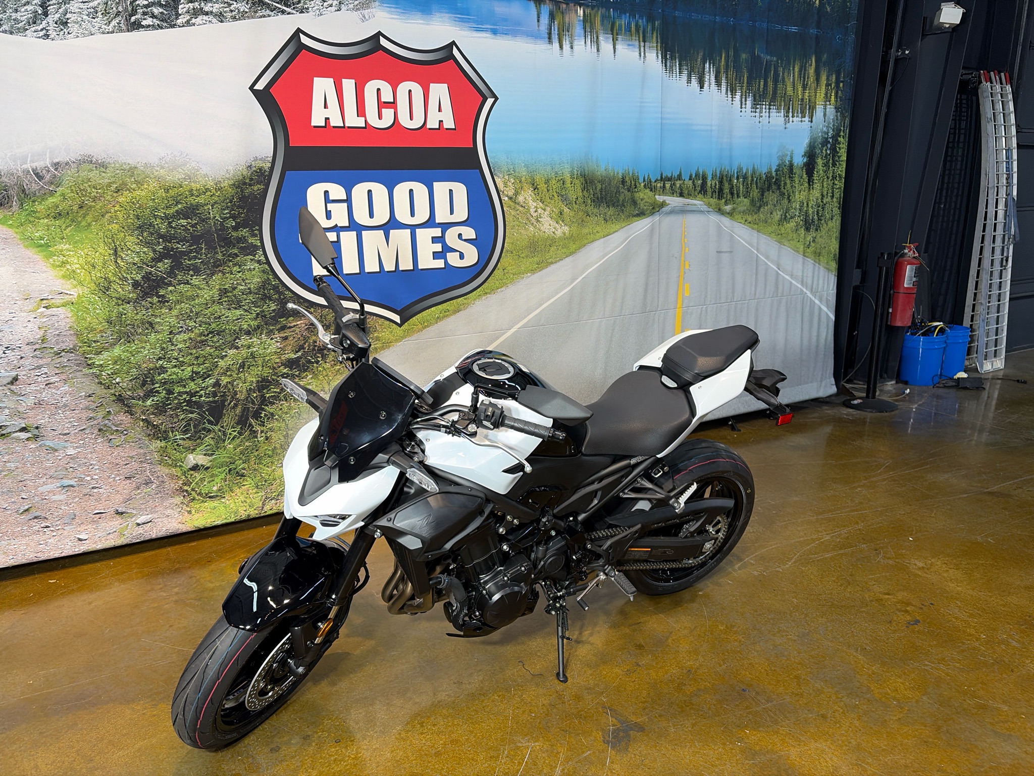 2026 Kawasaki Z900 ABS 9