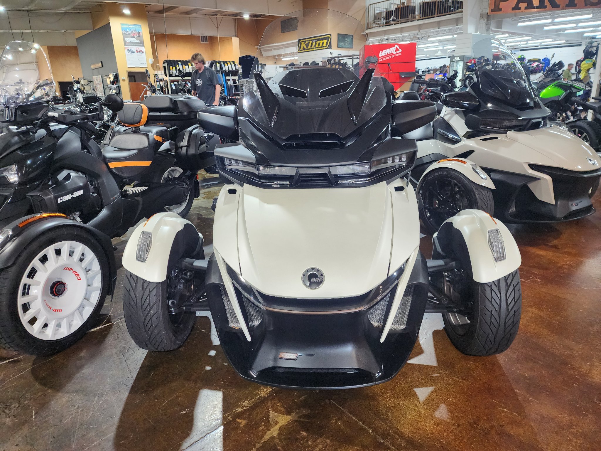 2024 Can-Am™ Spyder RT Sea-to-Sky 3