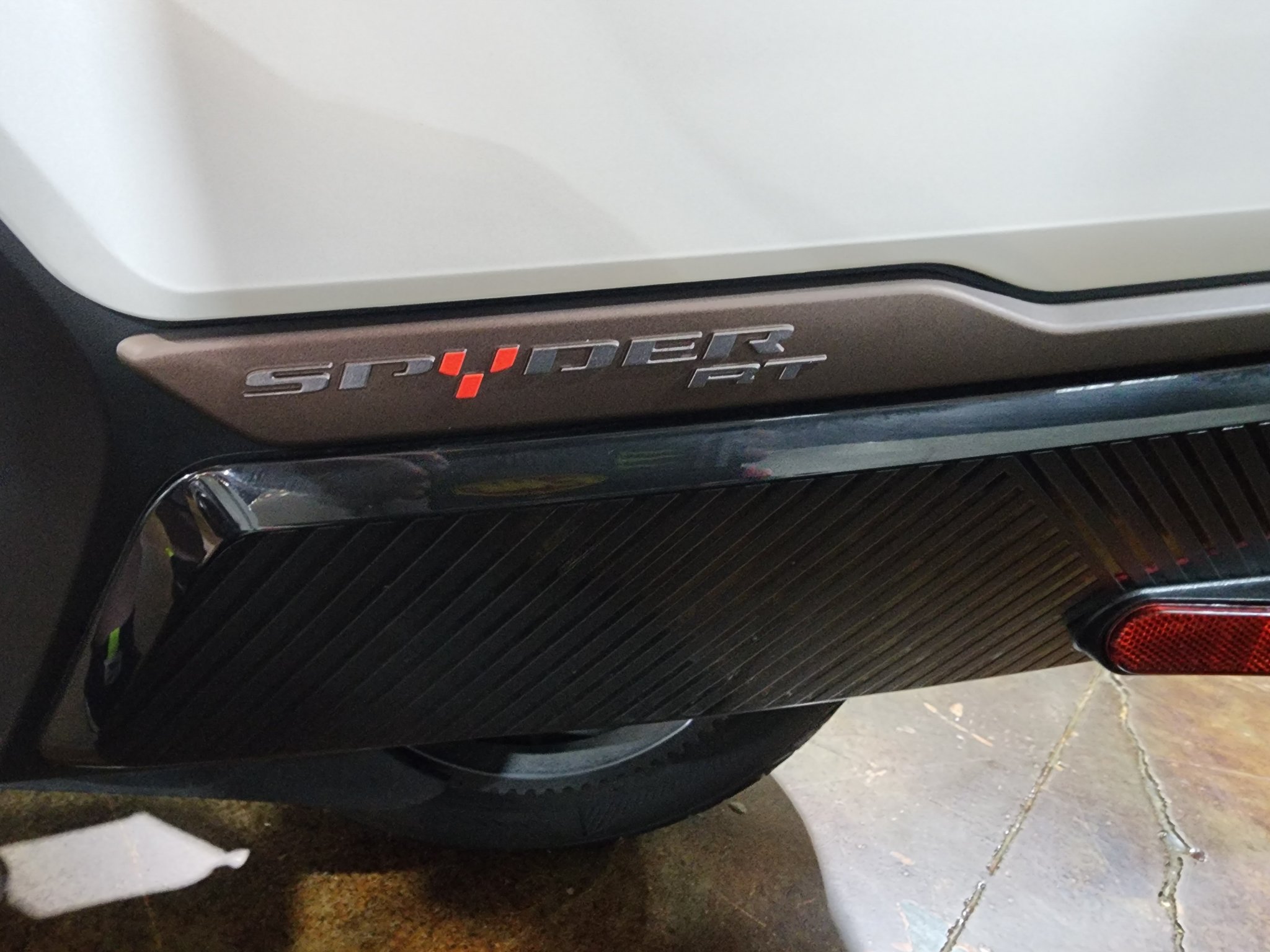 2024 Can-Am™ Spyder RT Sea-to-Sky 8
