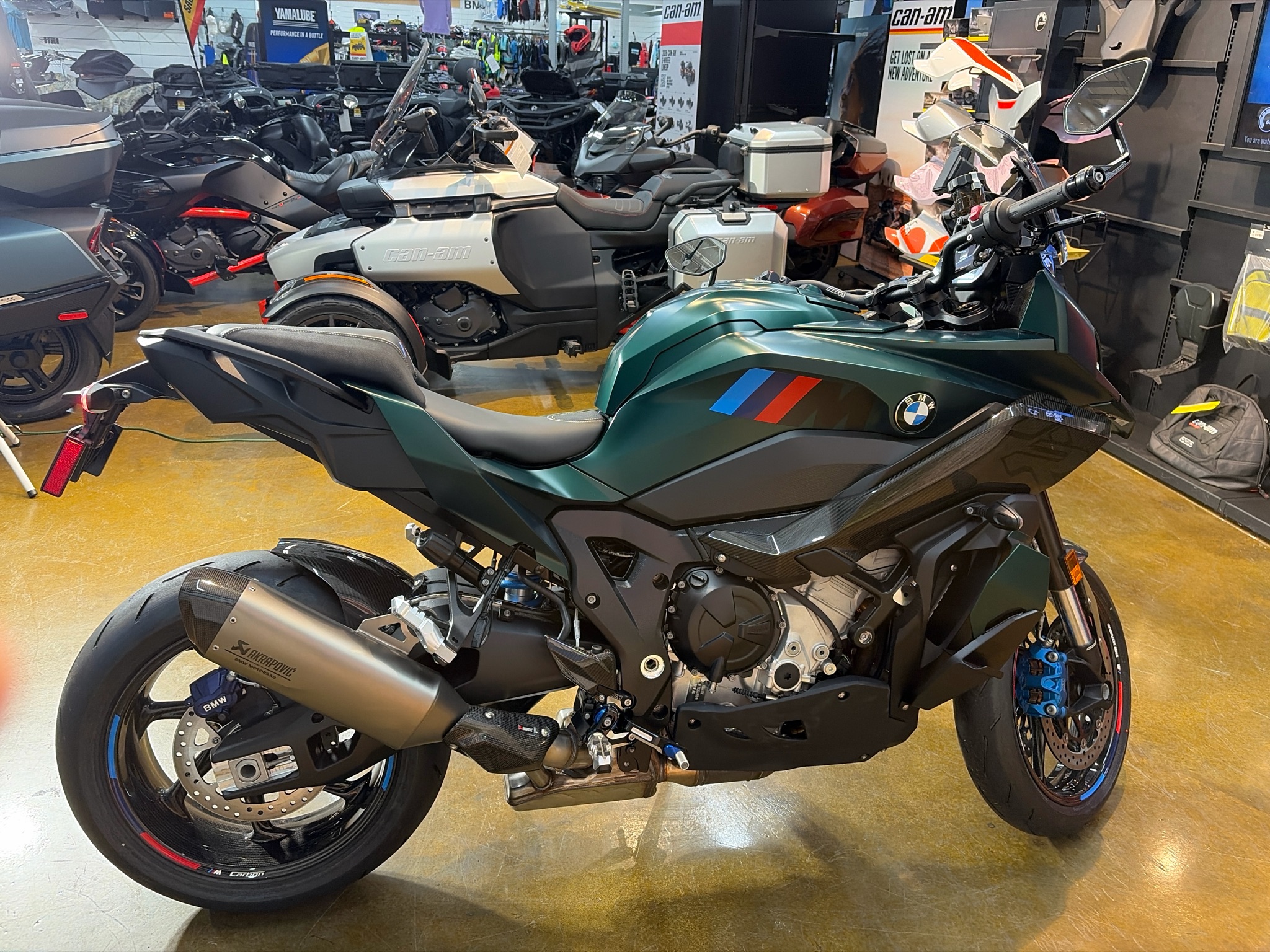 2026 BMW M 1000 XR 5