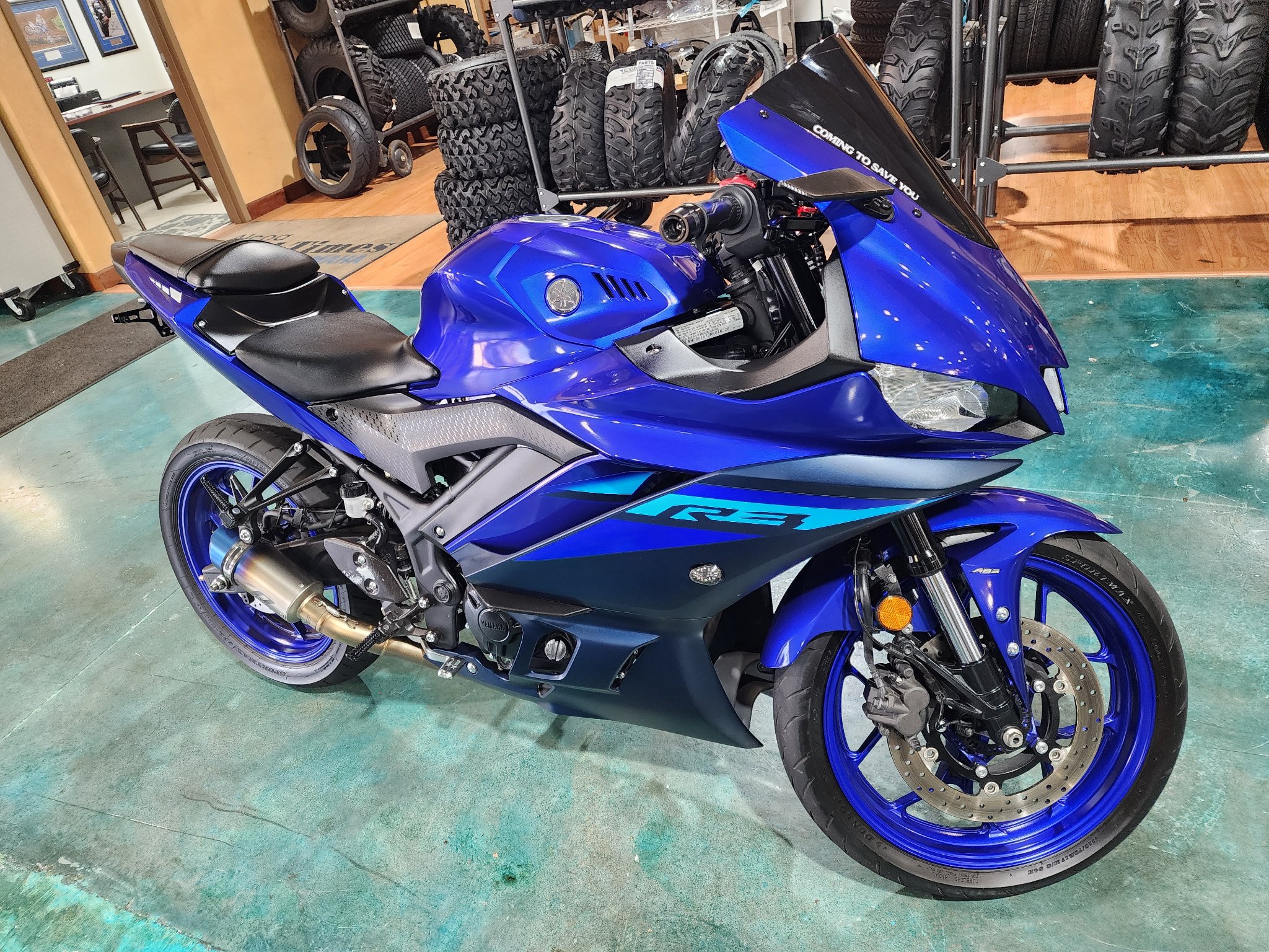 2024 Yamaha YZF-R3 1