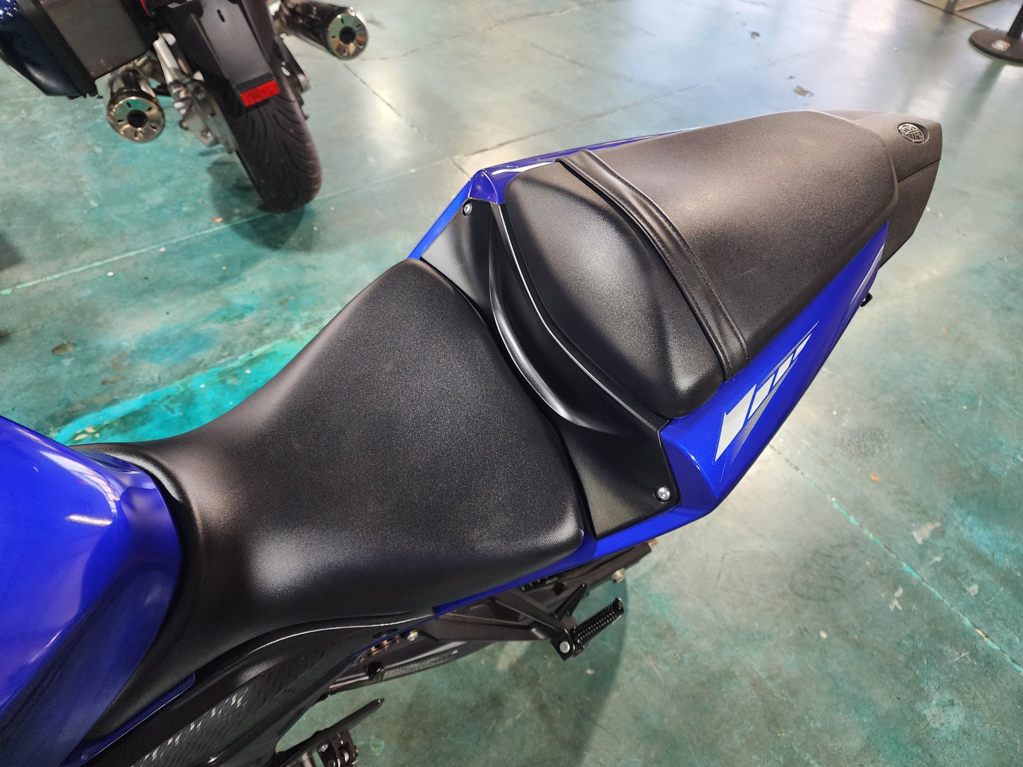 2024 Yamaha YZF-R3 7