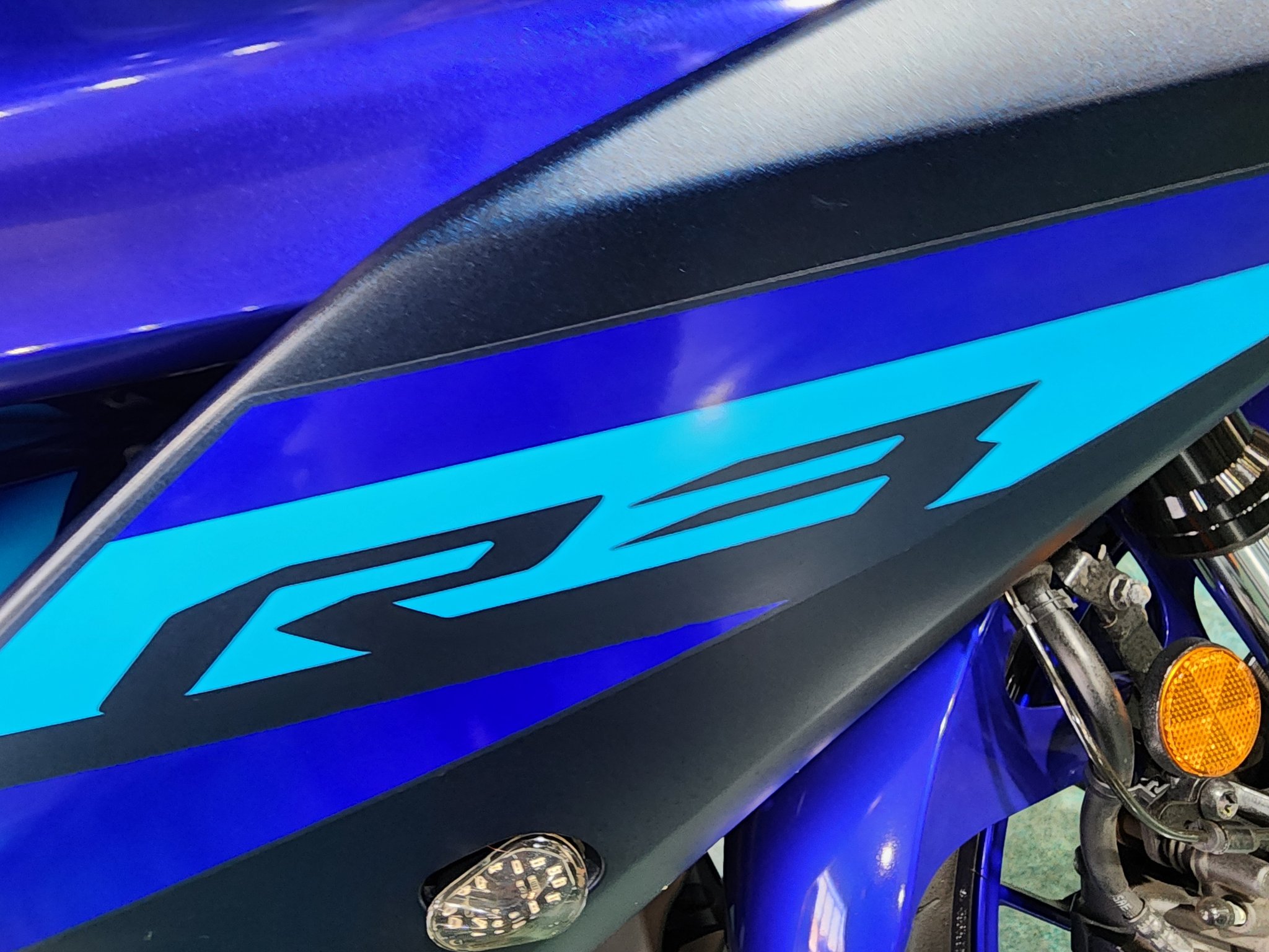 2024 Yamaha YZF-R3 9