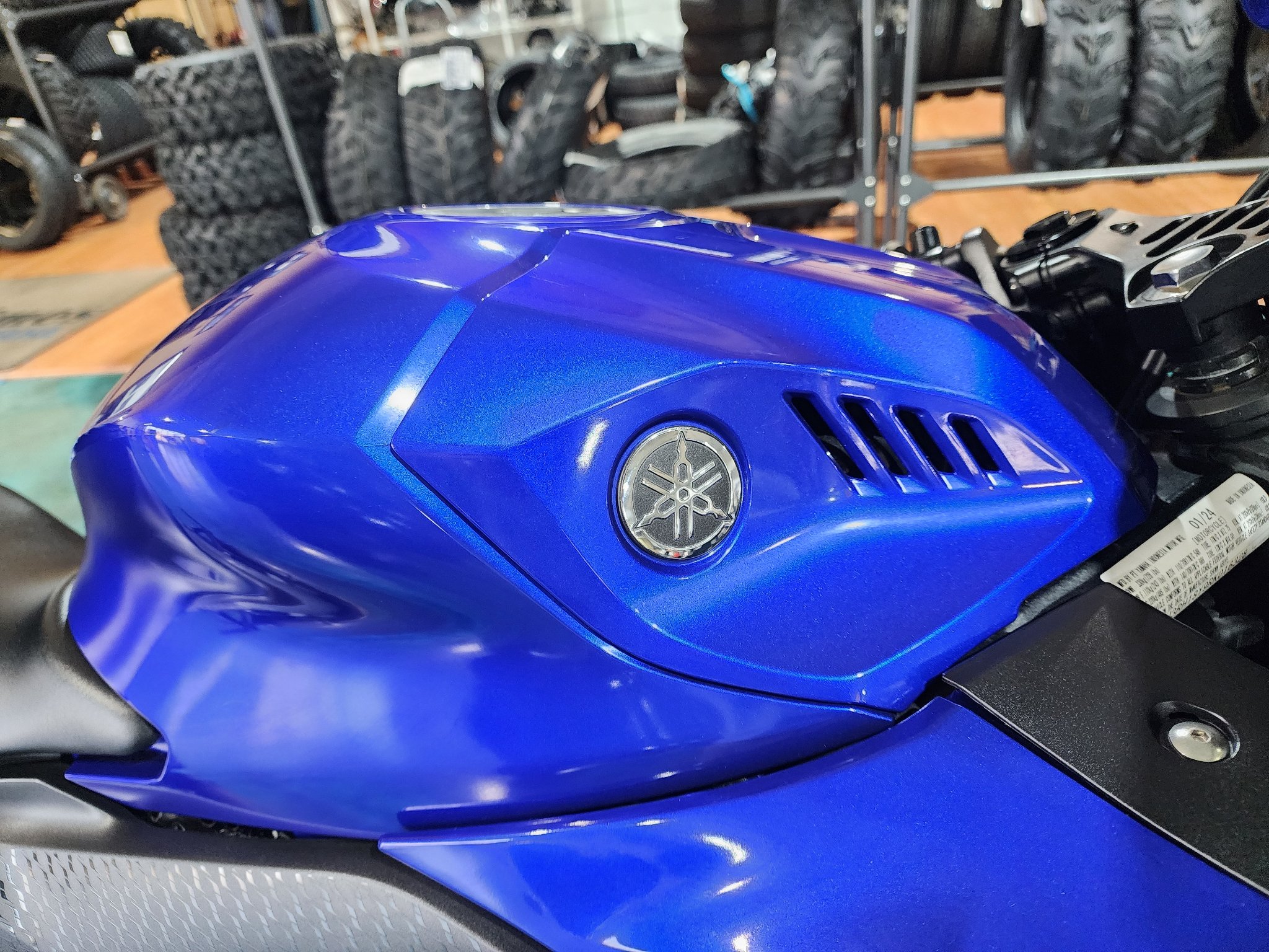 2024 Yamaha YZF-R3 10