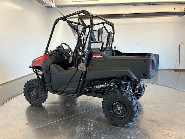 2026 Honda Pioneer 700 2