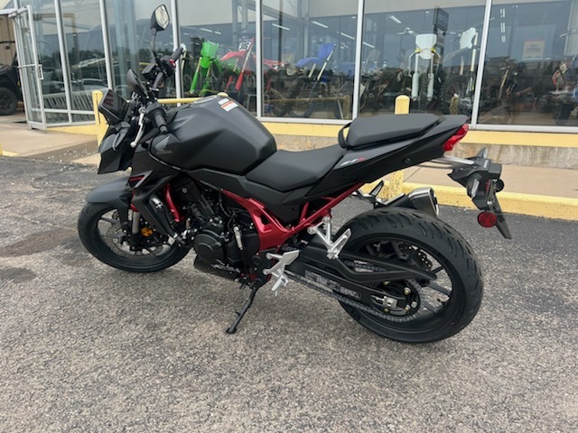 2026 Honda CB750 Hornet E-Clutch 2