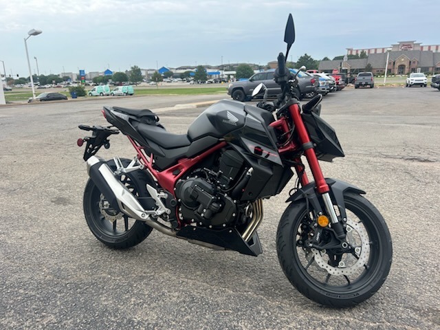 2026 Honda CB750 Hornet E-Clutch 4