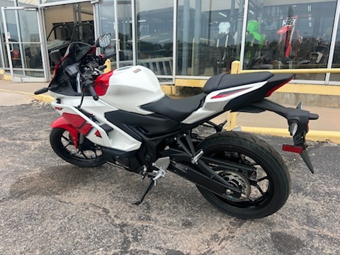 2026 Yamaha YZF-R3 2