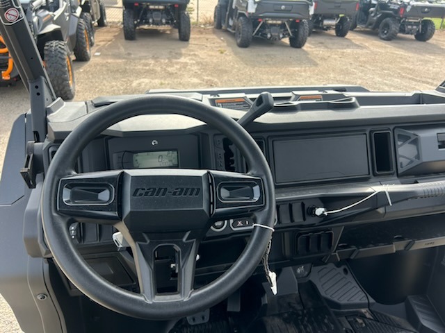 2026 Can-Am™ Defender XT HD11 5