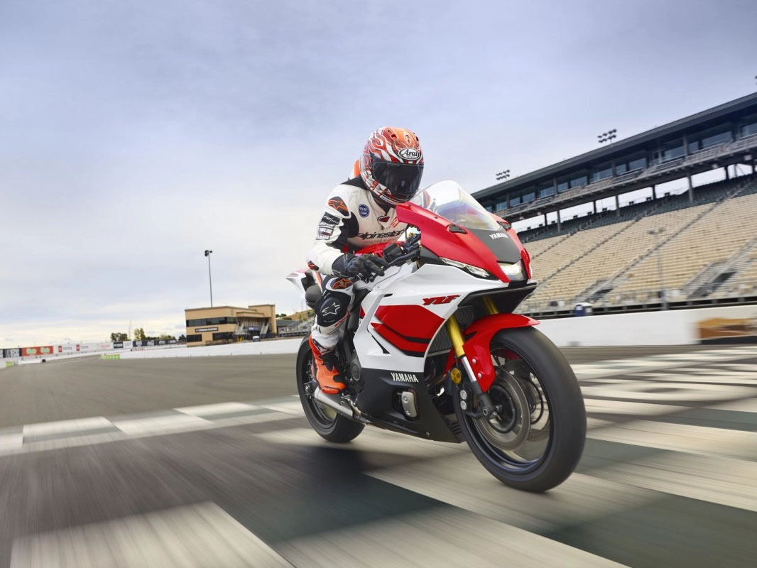 2026 Yamaha YZF-R7 8