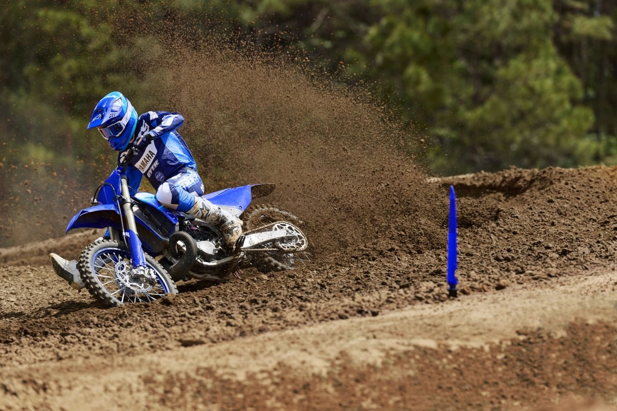 2027 Yamaha YZ250 7