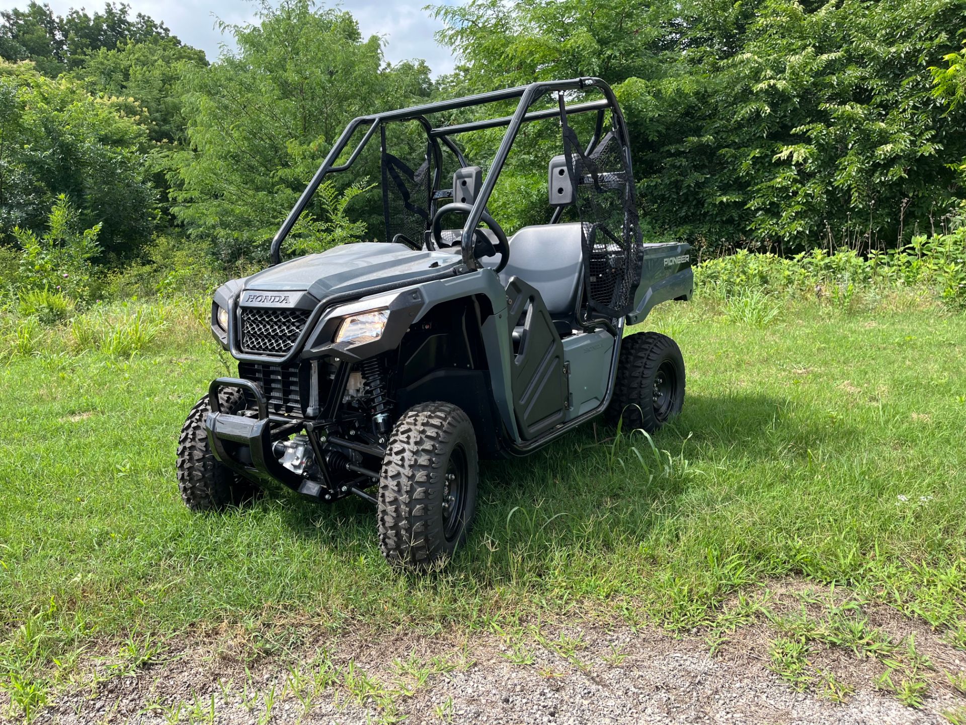 2025 Pioneer 520