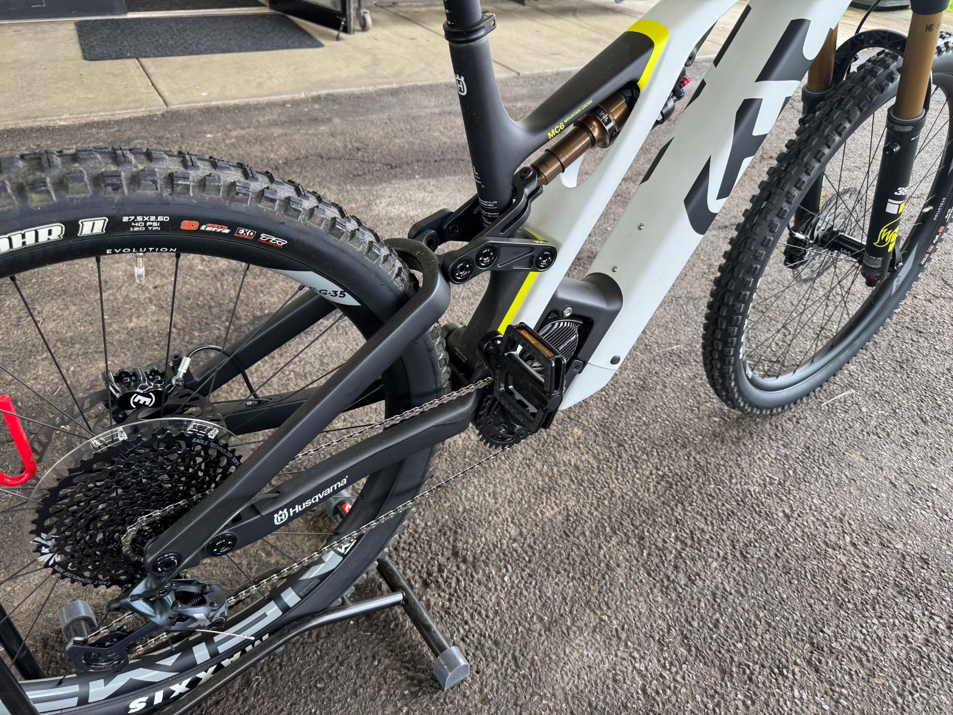 mountain mountainグレー36 XL Trecento Mountains Gray 18X36 Luxury Vinyl Tile – Bombay Tile