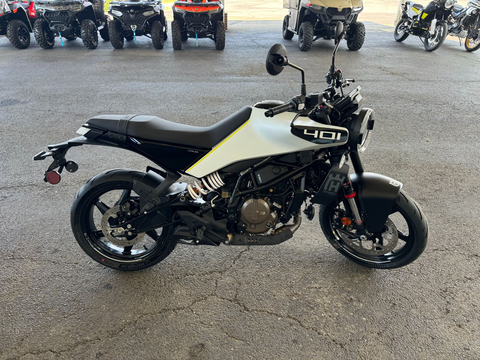決まりました/Vitpilen401(20YM) 2024 Husqvarna Vitpilen 401 White Motorcycles Amarillo Texas 207147