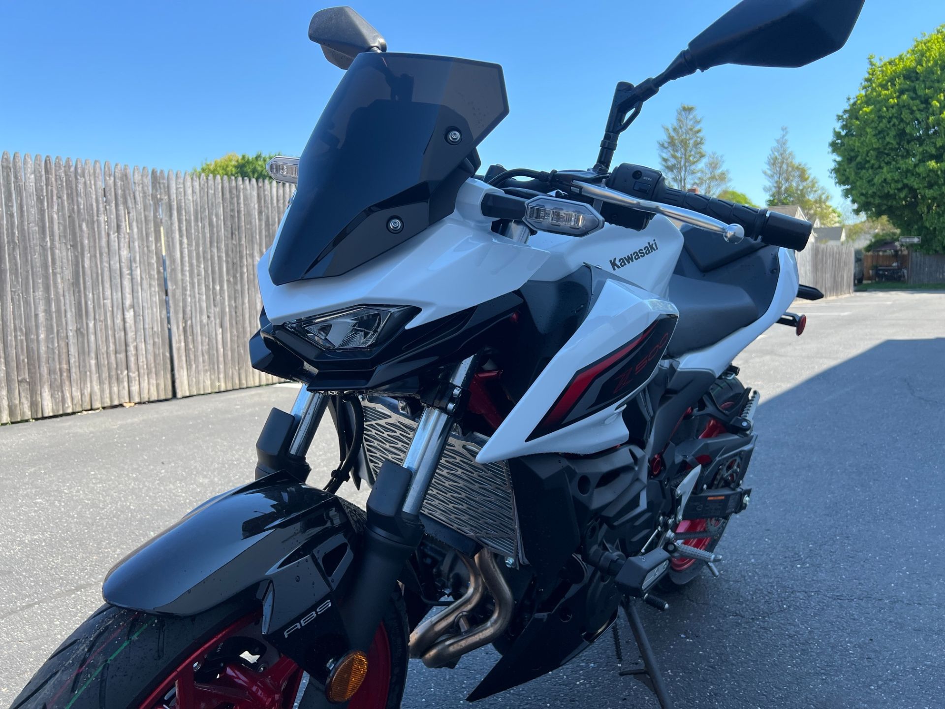 2026 Kawasaki Z500 SE ABS 9