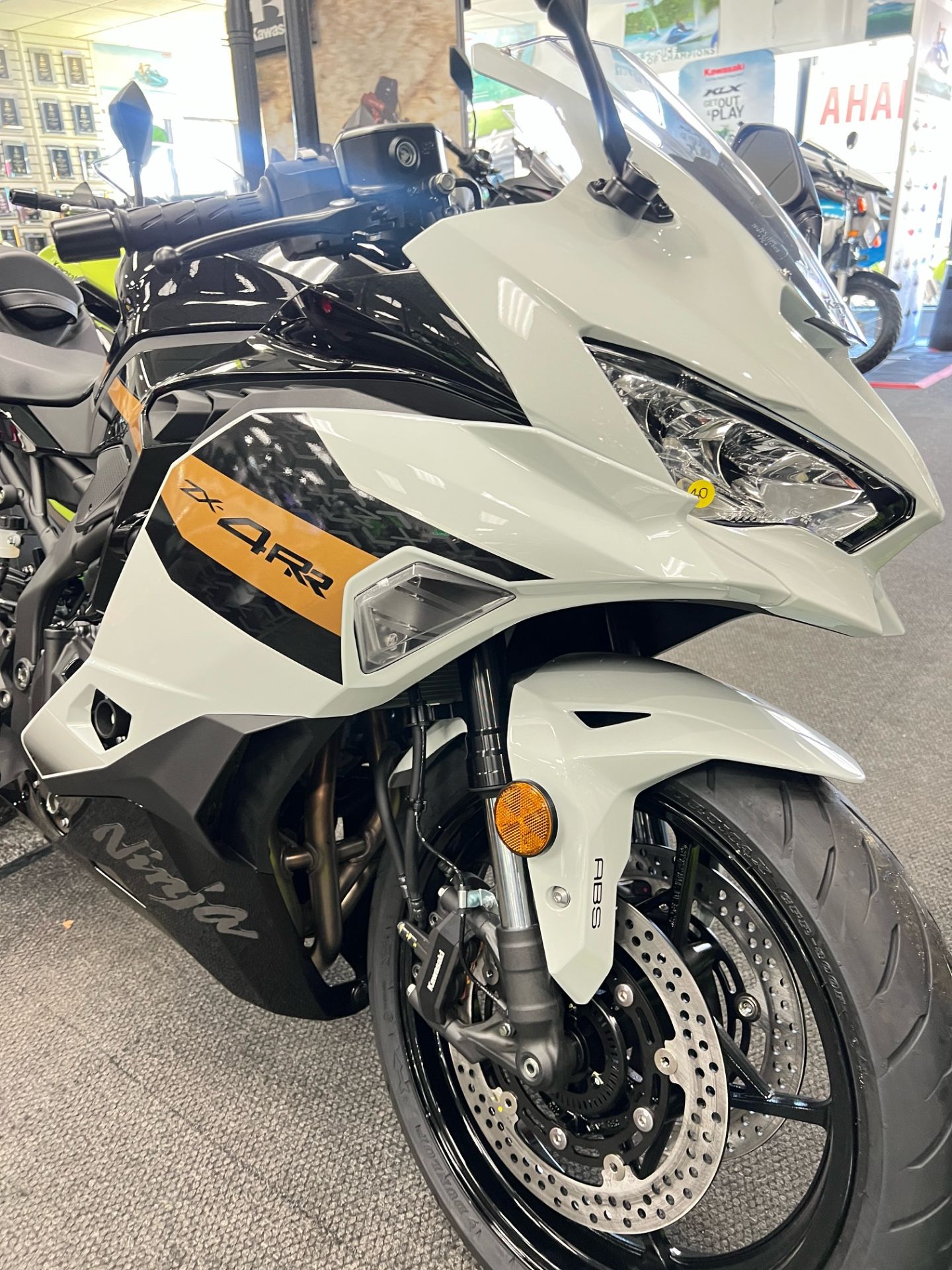 白州 NV Amazon.co.jp: 白州NV シングルモルト 43% 700ml 箱なし ウイスキー