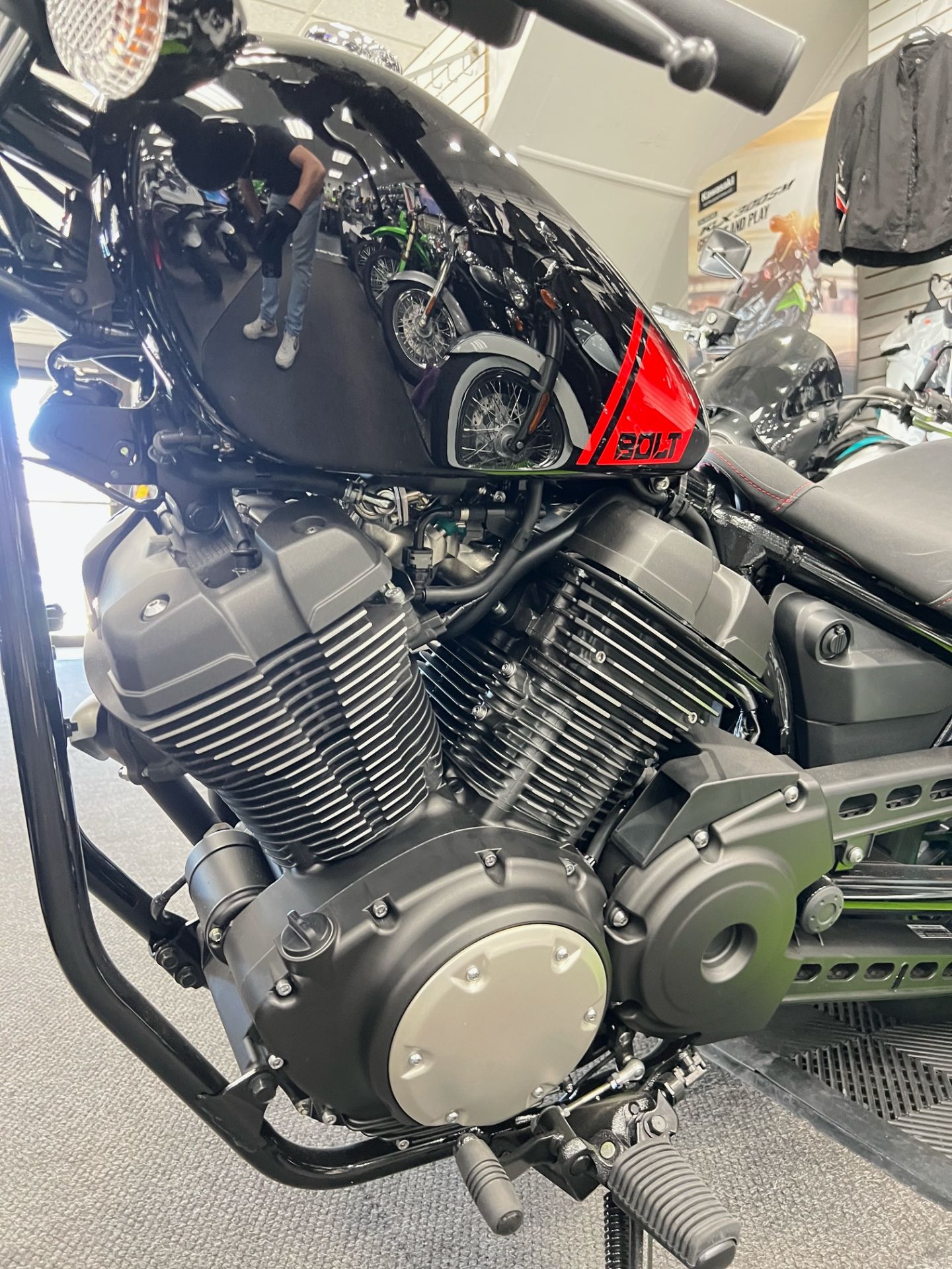 2025 Yamaha Bolt R-Spec 2
