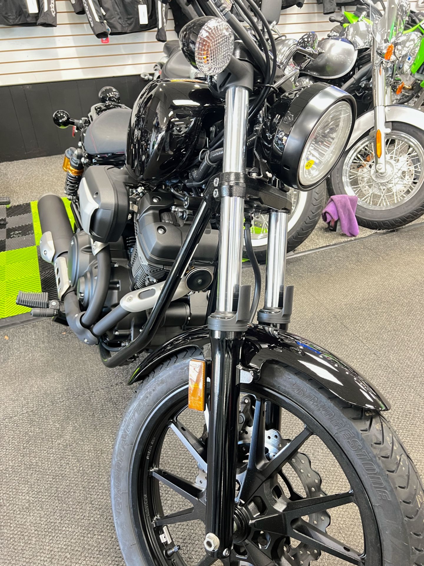 2025 Yamaha Bolt R-Spec 3