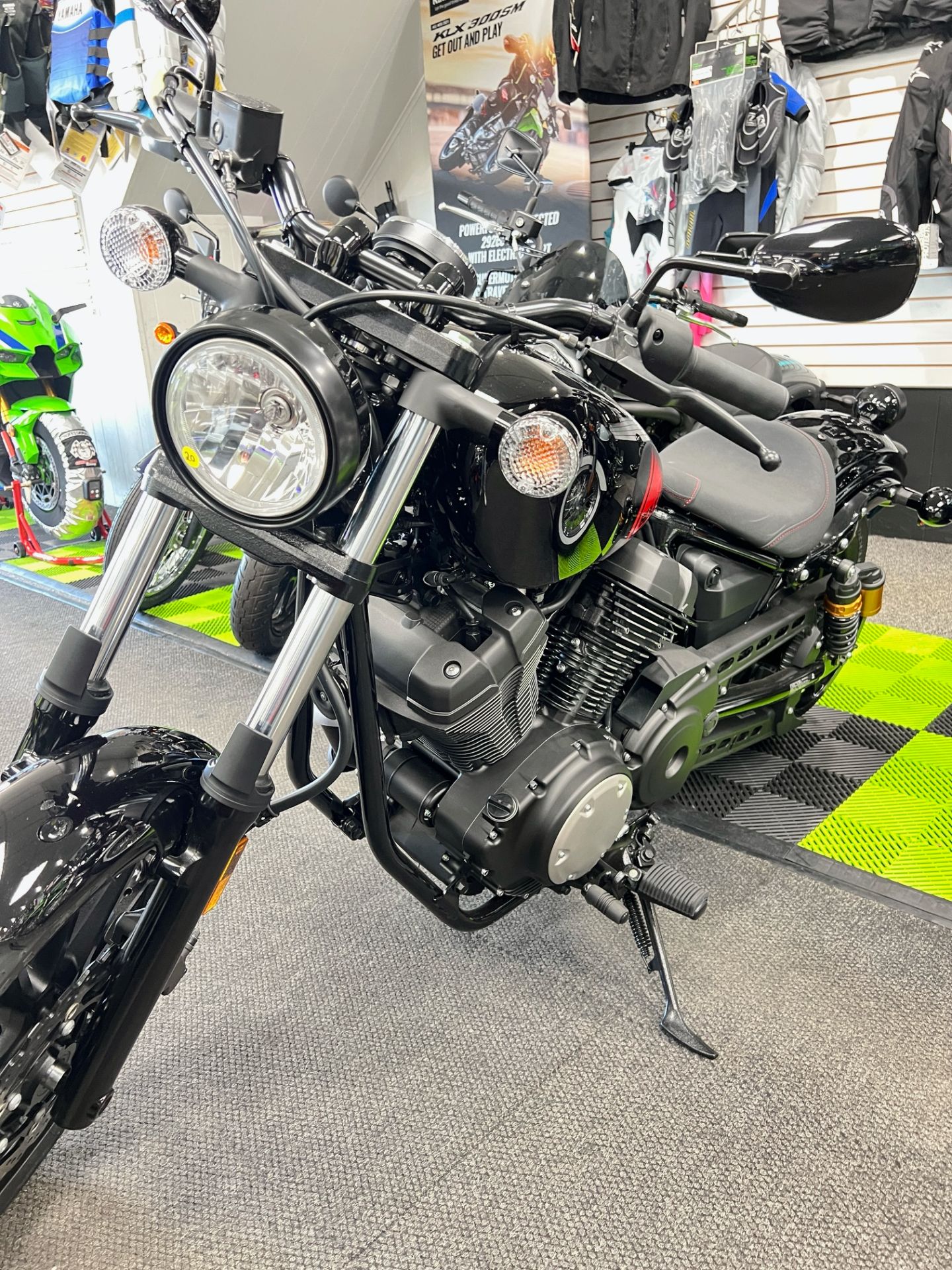 2025 Yamaha Bolt R-Spec 7