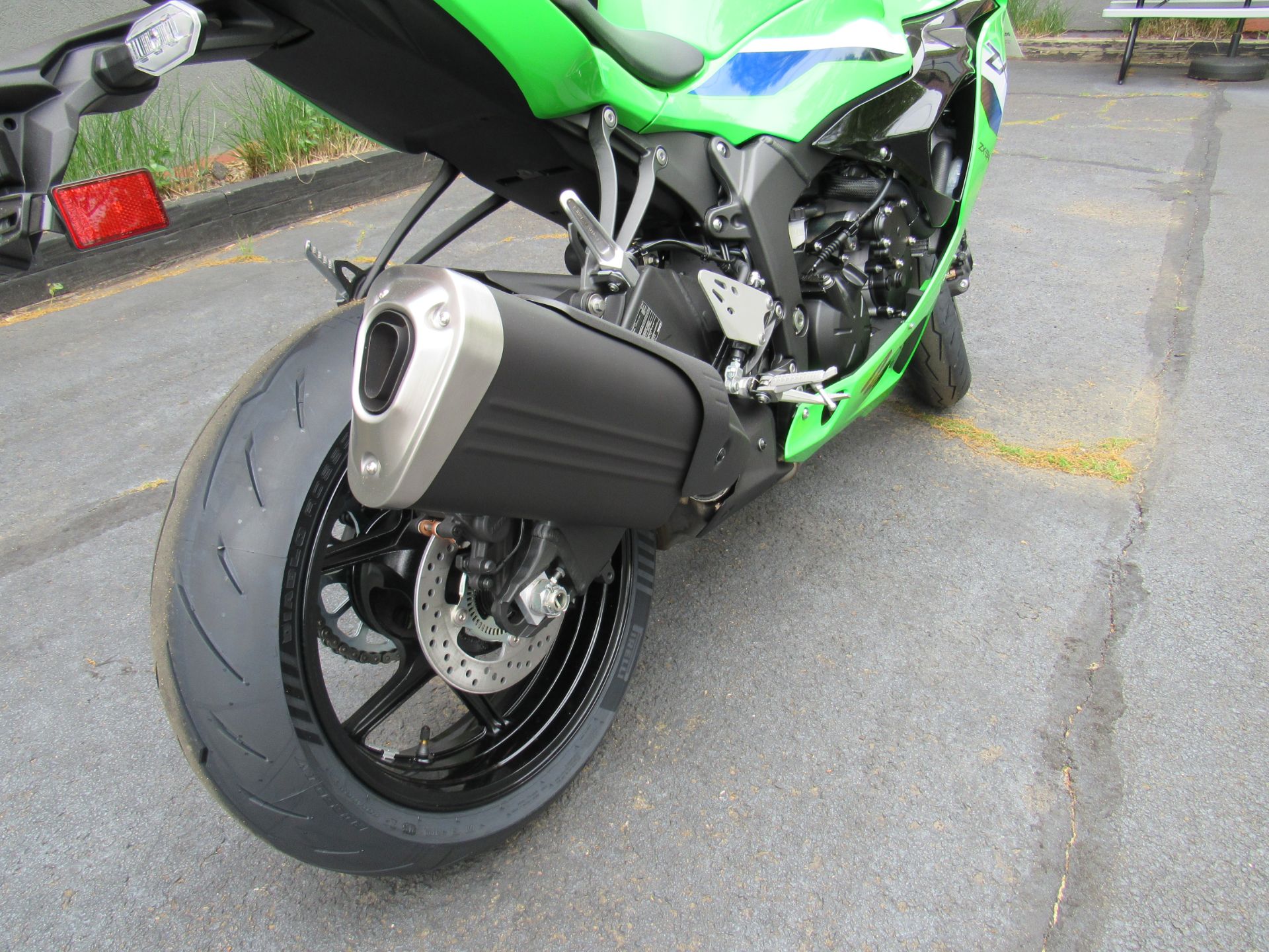2026 Kawasaki Ninja® ZX-6R ABS 10