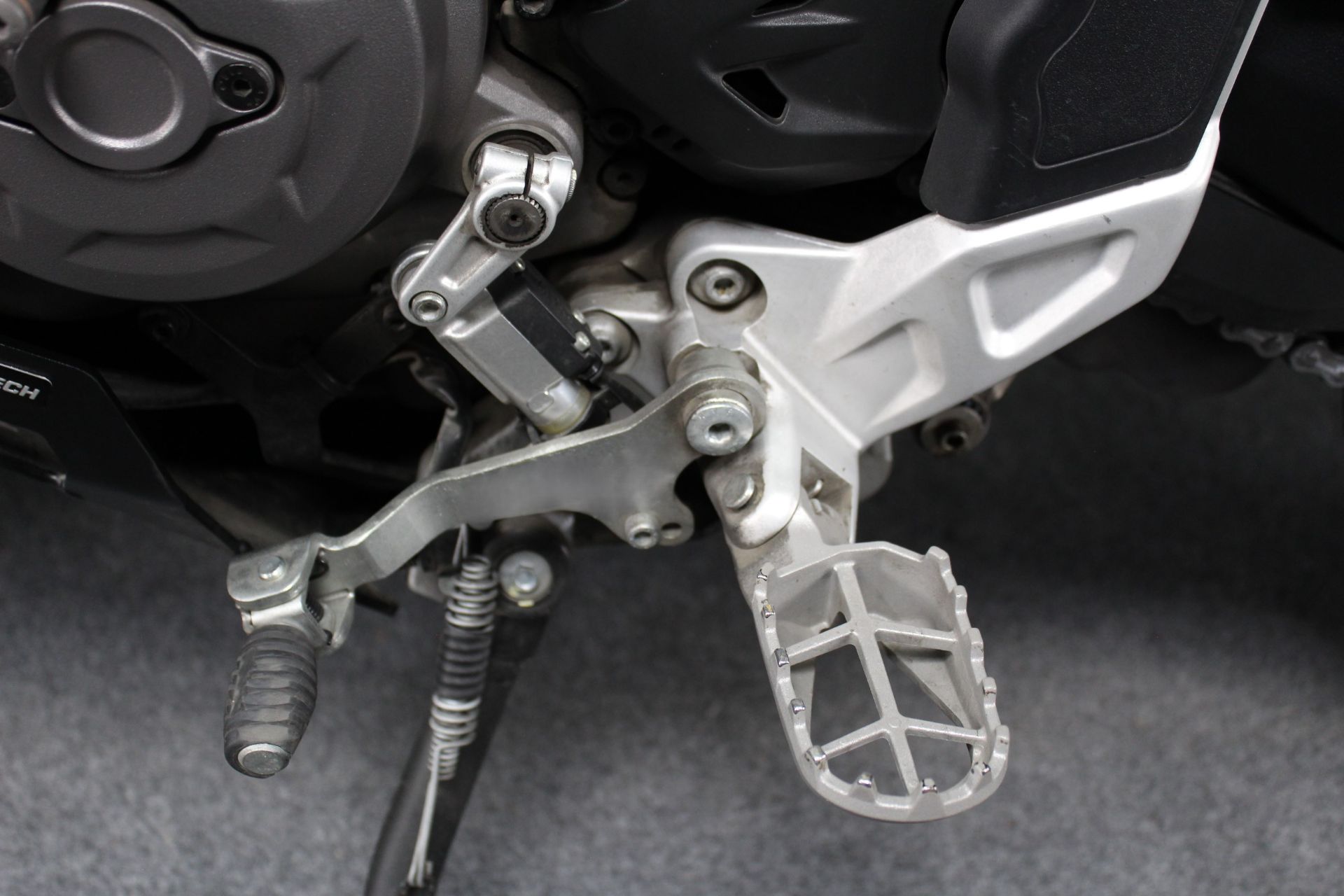 2023 Ducati DesertX in Portland, Oregon - Photo 16