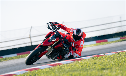 2026 Ducati Hypermotard V2 in Portland, Oregon - Photo 14