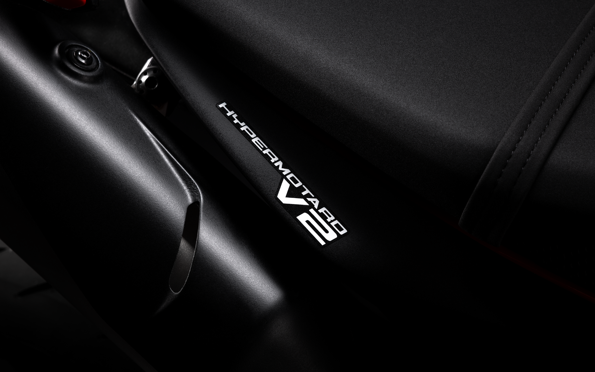 2026 Ducati Hypermotard V2 in Portland, Oregon - Photo 9