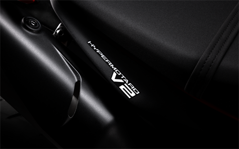 2026 Ducati Hypermotard V2 in Portland, Oregon - Photo 9