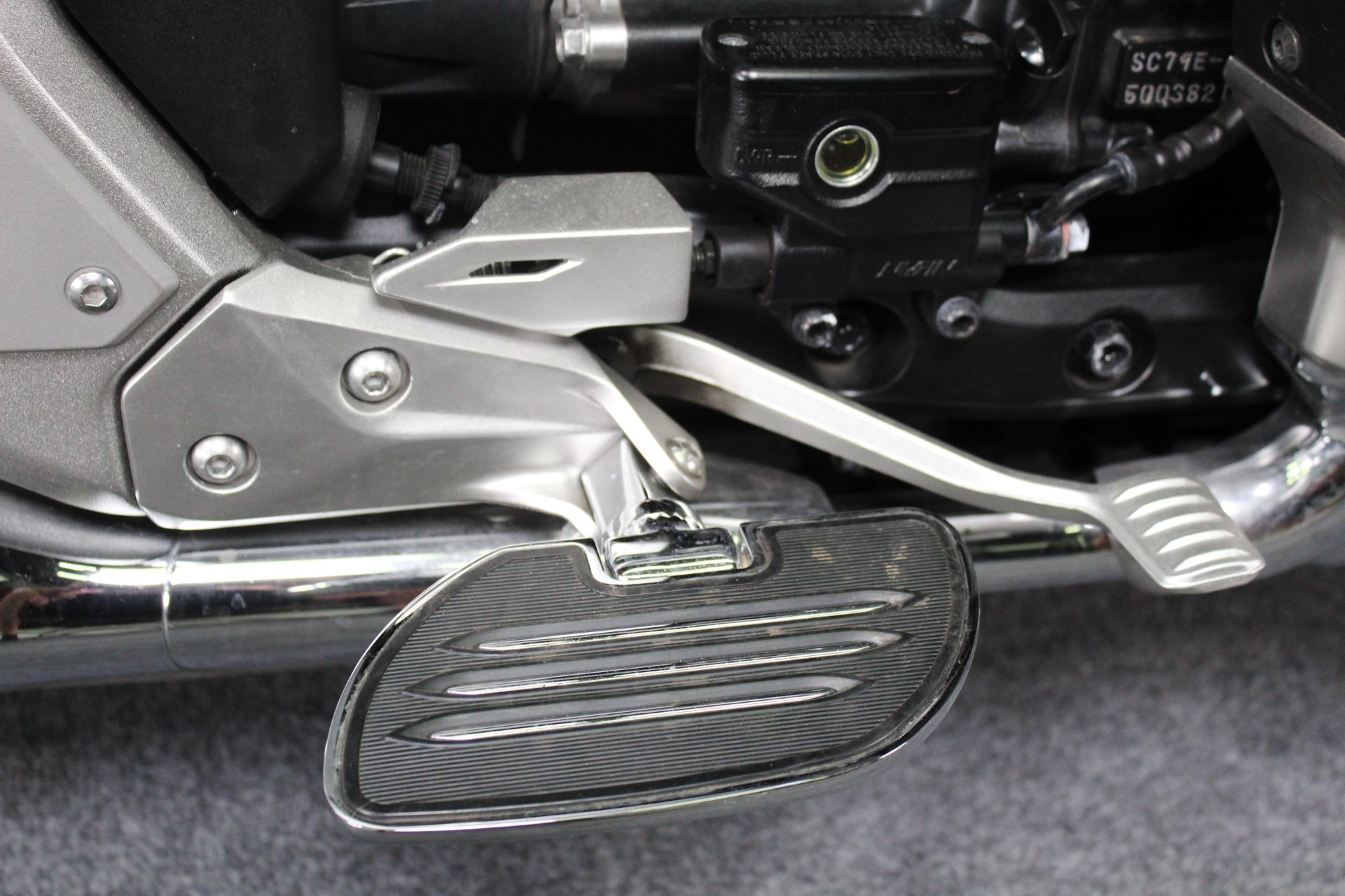 2018 Honda Gold Wing Tour in Portland, Oregon - Photo 13